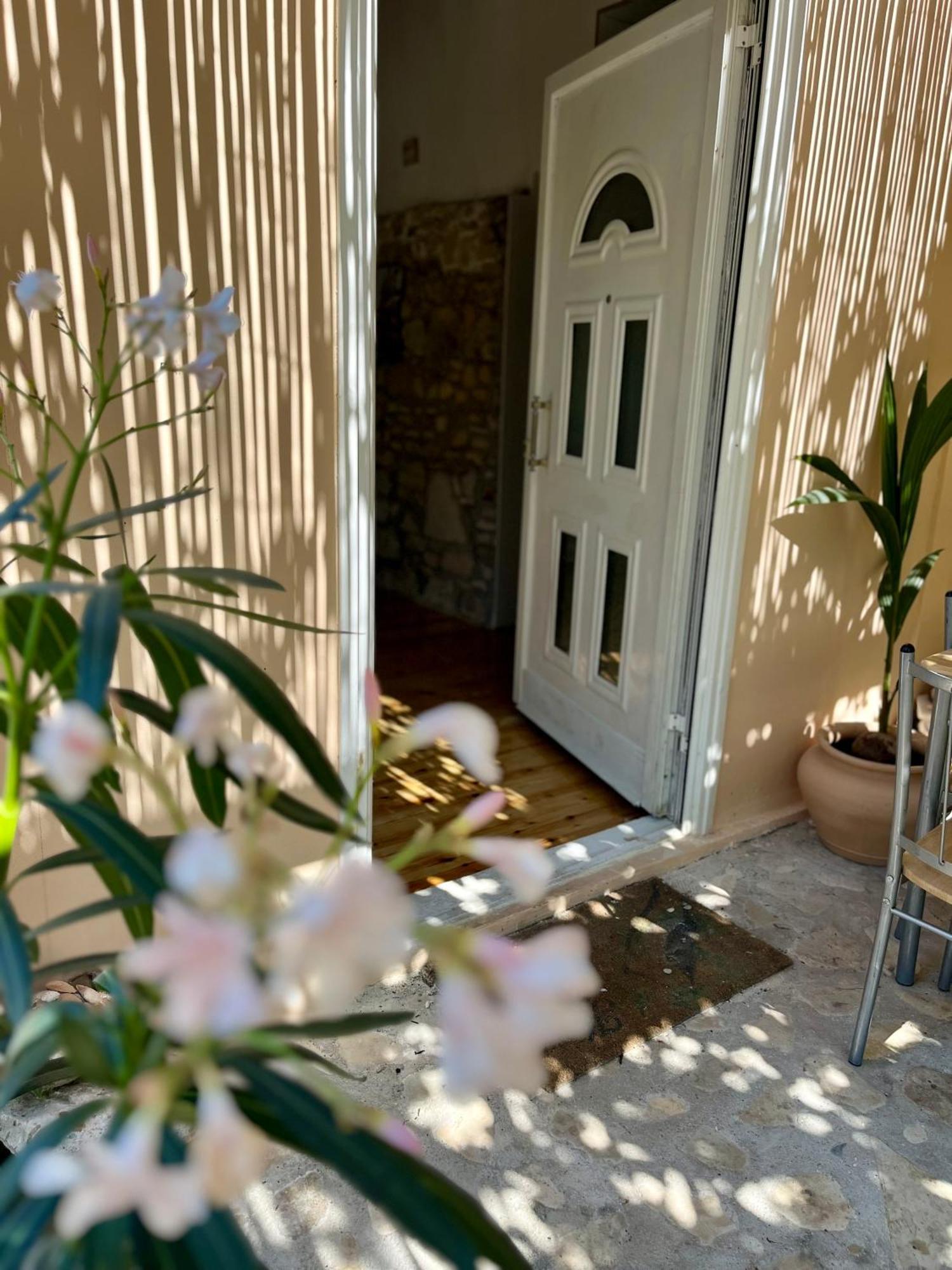 Holiday Oasis With Private Patio And Hammam-Style Bath In Chora-Pithagoreo, Samos Island Villa Pithagório Kültér fotó
